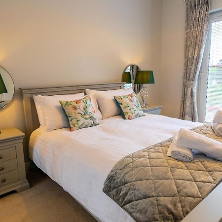 Hedgefield House - Serene Top Floor Flat إينفيرنيس المظهر الخارجي الصورة