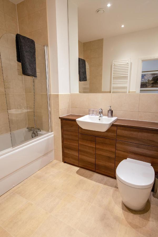 Hedgefield House - Serene Top Floor Flat إينفيرنيس المظهر الخارجي الصورة